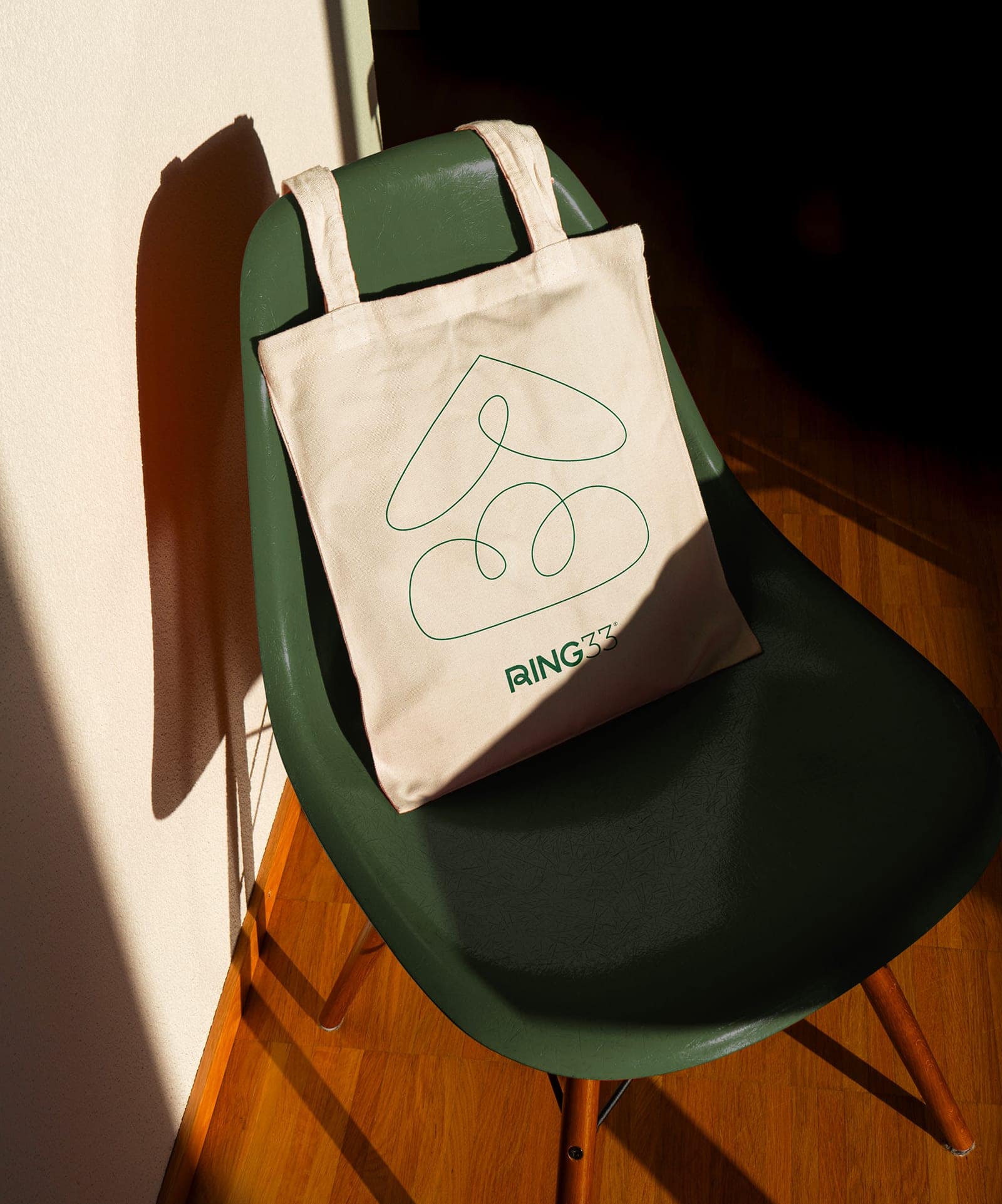 Apart-Ring33-Tote-Bag-11